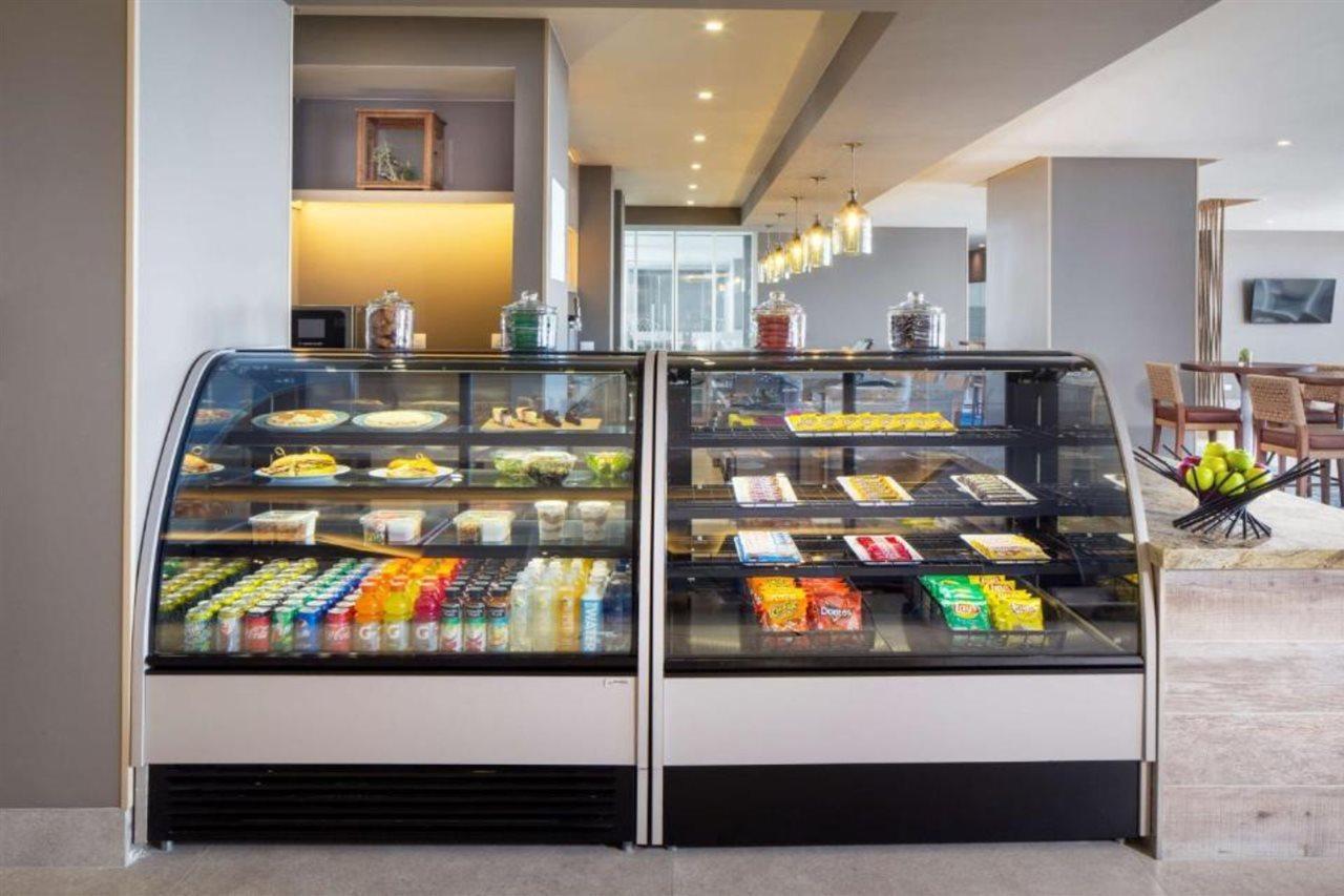 Hyatt Place Aruba Airport Ораниестад Екстериор снимка